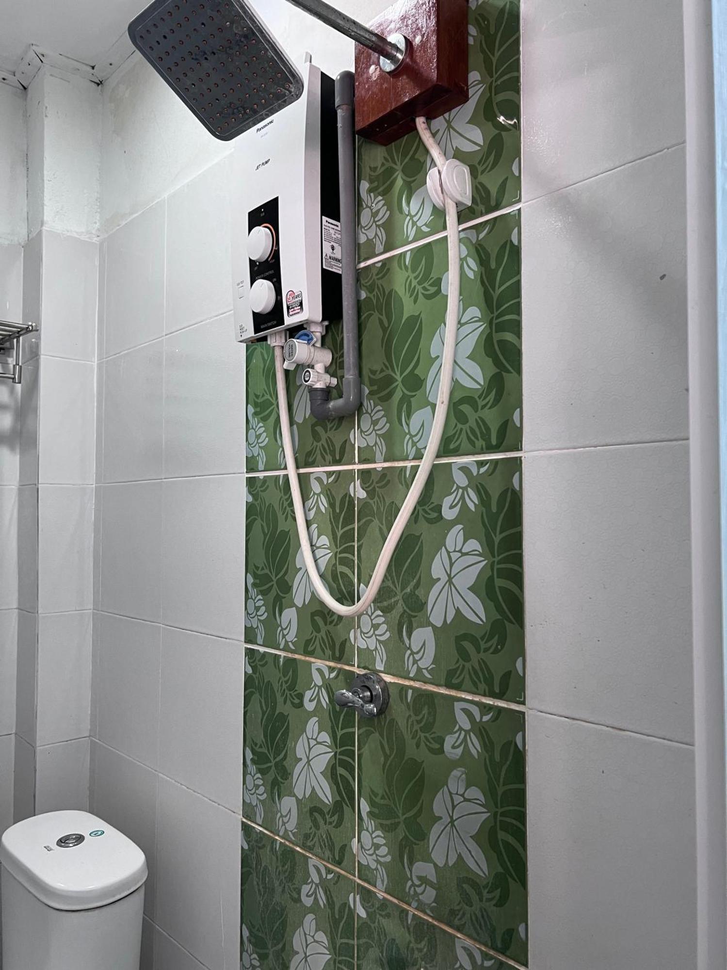 קואה Capital O 91017 Tuba Beach Resort @ Pulau Tuba מראה חיצוני תמונה